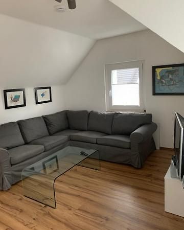 Zentrales Dachgeschossapartment In Leichligen ไลค์ลิงเงน ภายนอก รูปภาพ