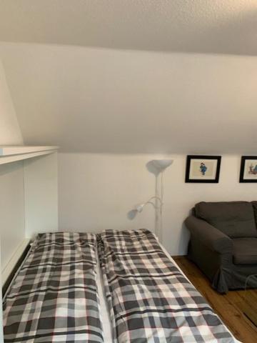 Zentrales Dachgeschossapartment In Leichligen ไลค์ลิงเงน ภายนอก รูปภาพ