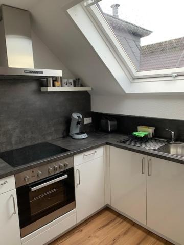 Zentrales Dachgeschossapartment In Leichligen ไลค์ลิงเงน ภายนอก รูปภาพ
